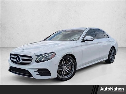 Used 2017 Mercedes-Benz E 300 image 1