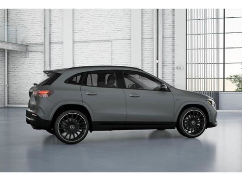New 2026 Mercedes-Benz GLA 35 AMG 4MATIC image 17