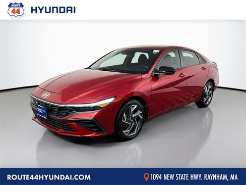 Used 2025 Hyundai Elantra Sport FWD image 1