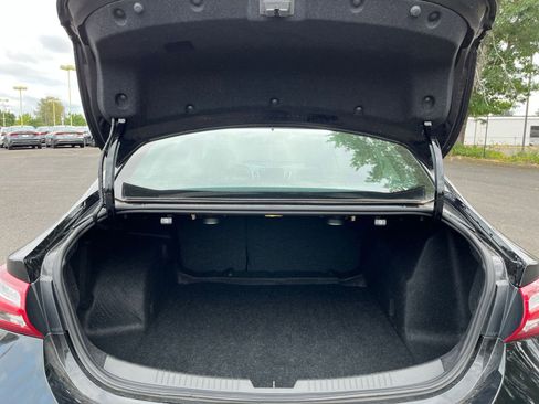 Used 2024 Chevrolet Malibu LT image 32