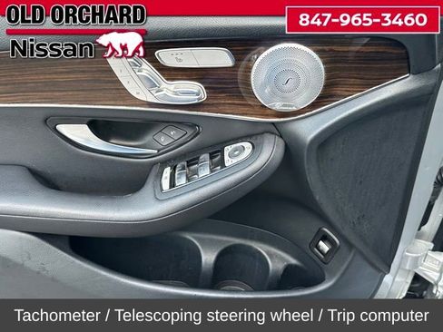 Used 2020 Mercedes-Benz GLC 300 4MATIC w/ Multimedia Package image 11