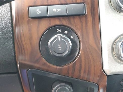 Used 2014 Ford F250 Lariat w/ Lariat Ultimate Package image 22