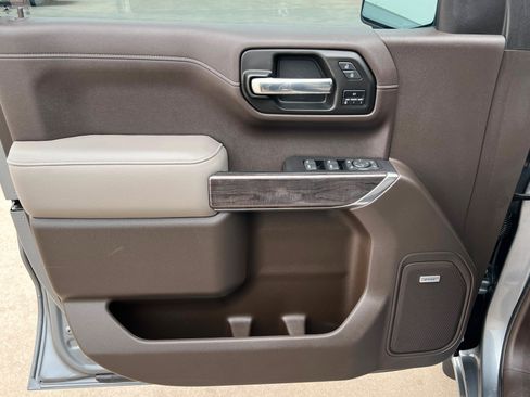 Used 2021 Chevrolet Silverado 1500 LTZ w/ LTZ Convenience Package II image 15