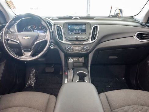 Used 2020 Chevrolet Equinox LT w/ Driver Convenience Package image 24
