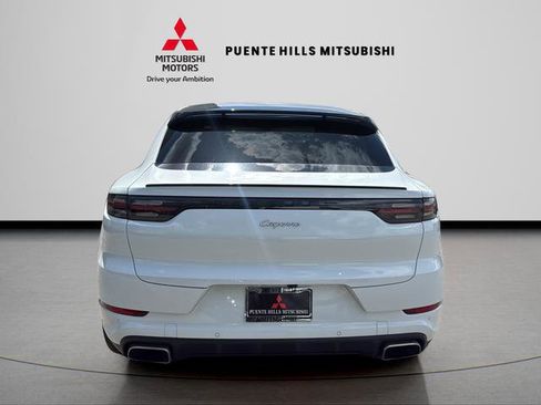 Used 2022 Porsche Cayenne Platinum Edition AWD/4WD image 6