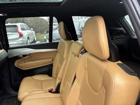 Used 2018 Volvo XC90 T5 Momentum w/ Convenience Package image 26