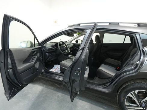 Used 2024 Subaru Crosstrek 2.0i Premium image 24