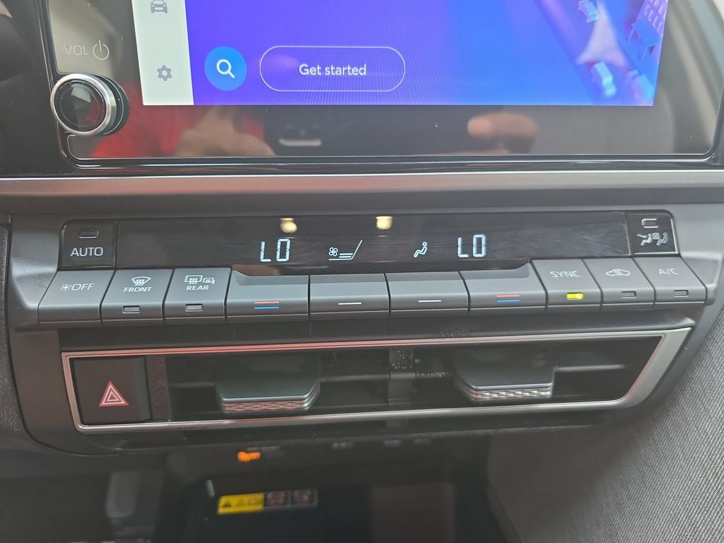 Used 2026 Toyota Camry LE FWD image 22