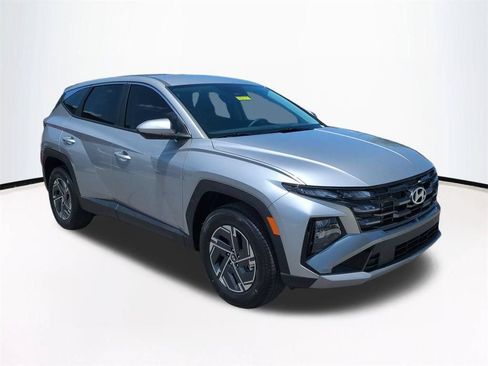 New 2026 Hyundai Tucson Blue SE AWD/4WD image 2