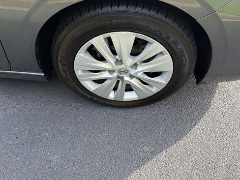 Used 2024 Nissan Sentra S FWD image 37