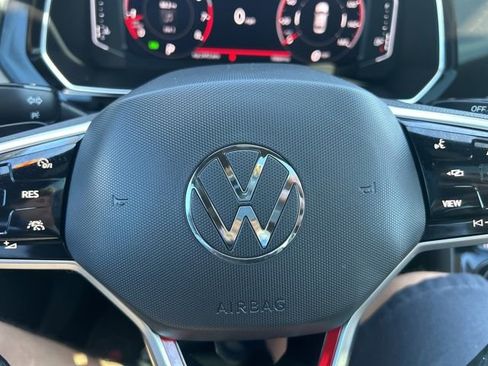 Used 2022 Volkswagen Jetta GLI Autobahn FWD image 25