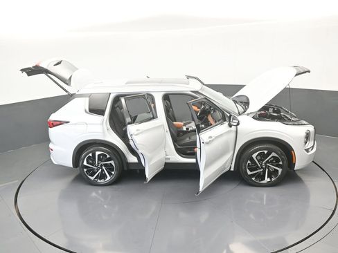 Used 2022 Mitsubishi Outlander SEL image 81