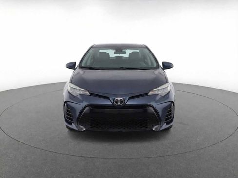 Used 2019 Toyota Corolla SE image 2