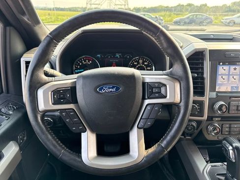 Used 2018 Ford F150 Lariat w/ Equipment Group 502A Luxury AWD/4WD image 21