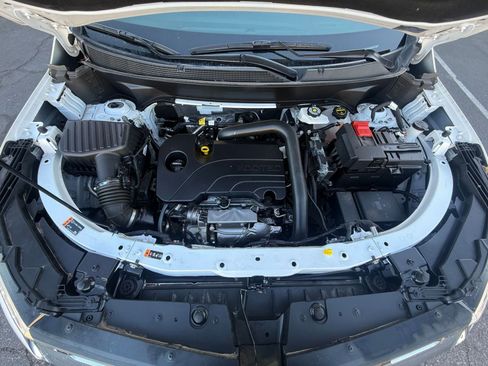 Used 2025 Chevrolet Equinox LT AWD/4WD image 30