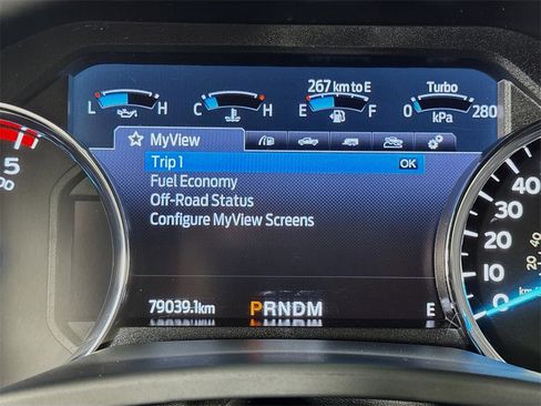 Used 2022 Ford F350 Lariat image 47