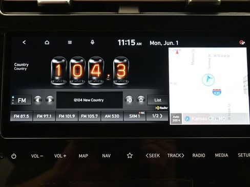 Used 2022 Hyundai Santa Cruz Limited w/ Cargo Package AWD/4WD image 19