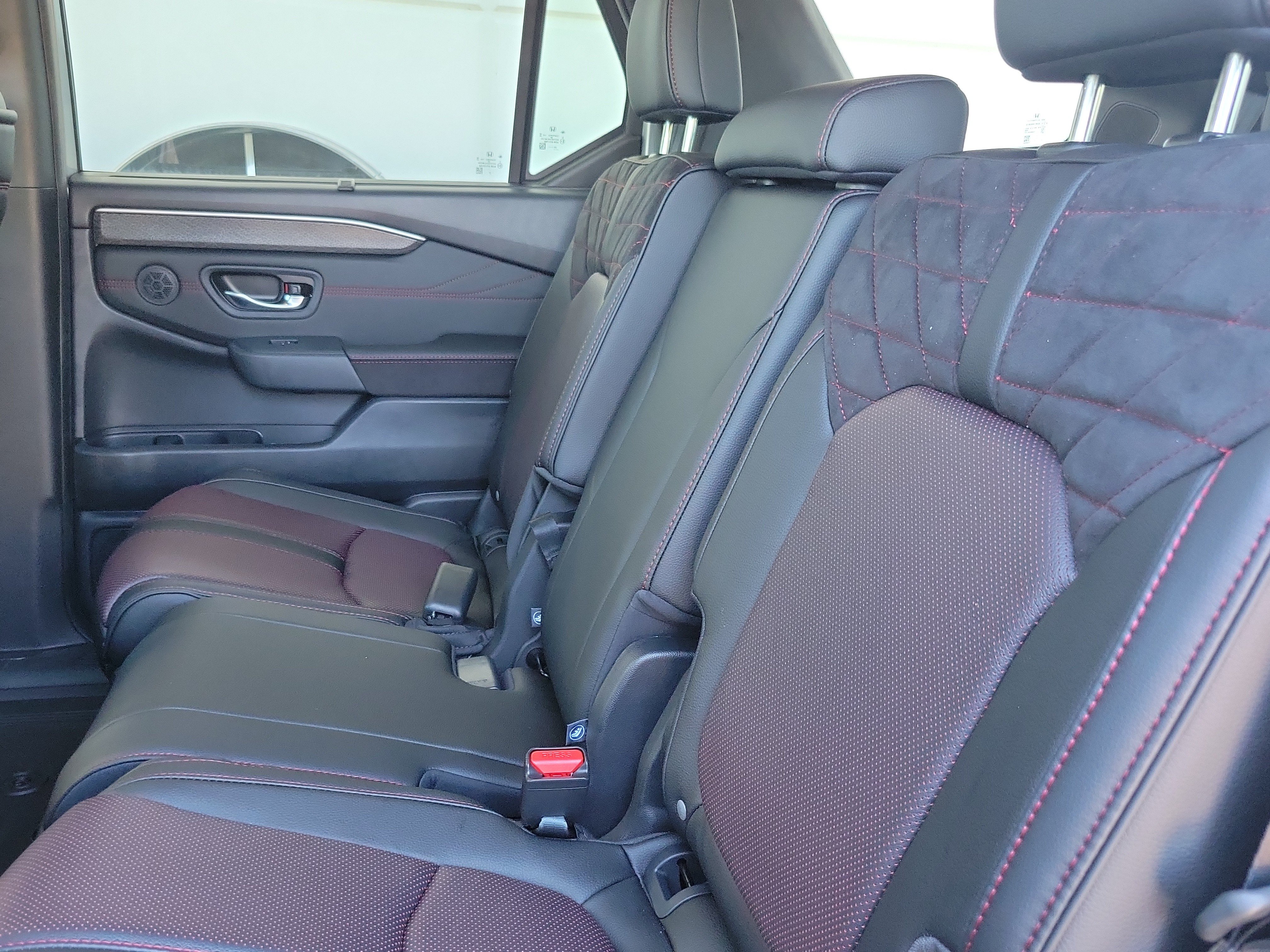 New 2026 Honda Pilot Black Edition image 17