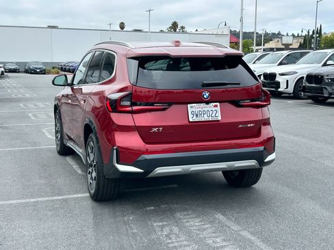 Used 2026 BMW X1 xDrive28i w/ Technology Package AWD/4WD image 3