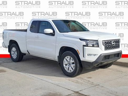 Certified 2024 Nissan Frontier SV w/ SV Convenience Package image 1