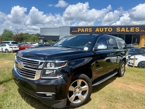 Used 2017 Chevrolet Suburban Premier image 17