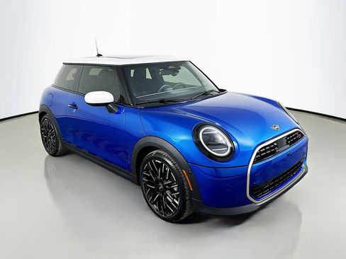 Certified 2025 MINI Cooper S image 3