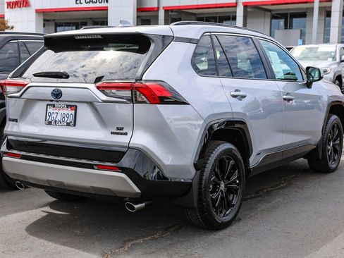 Used 2023 Toyota RAV4 SE AWD/4WD image 23