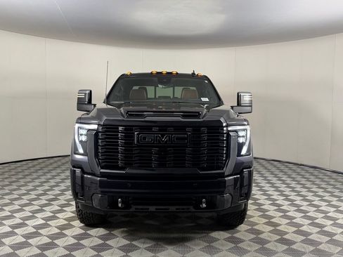 Used 2024 GMC Sierra 3500 Denali Ultimate w/ Snow Plow Prep/Camper Package AWD/4WD image 4
