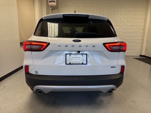 New 2025 Ford Escape SE w/ PHEV Premium Package image 19