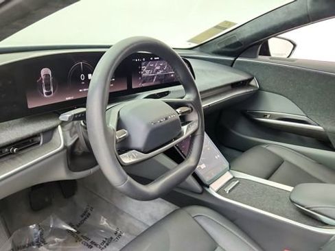 Used 2024 Lucid Air Pure image 18