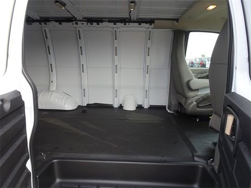New 2025 GMC Savana 2500 w/ Driver Convenience Package image 10
