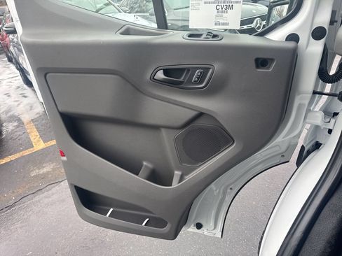 New 2026 Ford Transit 250 148 Medium Roof RWD image 47