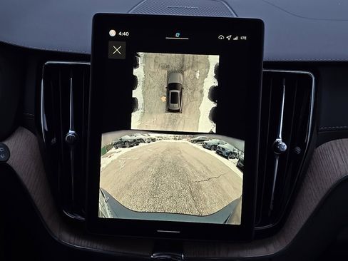 New 2026 Volvo XC60 B5 Ultra w/ Climate Package image 16