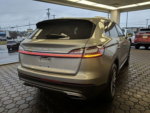 Certified 2023 Lincoln Nautilus FWD image 5