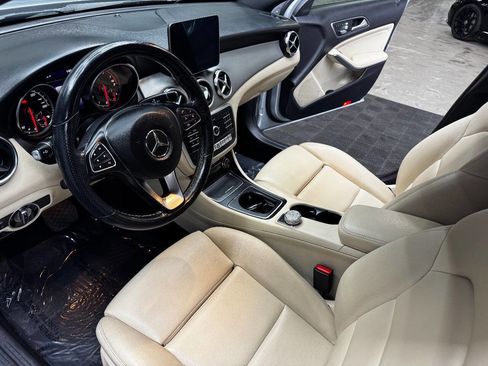 Used 2019 Mercedes-Benz GLA 250 image 31