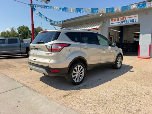 Used 2017 Ford Escape Titanium AWD/4WD image 6
