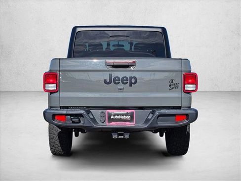 Used 2023 Jeep Gladiator Willys image 6