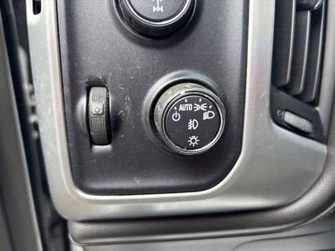 Used 2018 GMC Sierra 1500 SLT image 28