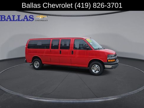 Certified 2016 Chevrolet Express 3500 LT w/ LT Preferred Equipment Group RWD image 2