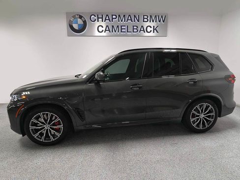 Used 2026 BMW X5 xDrive50e AWD/4WD image 3