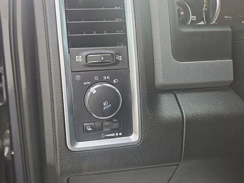 Used 2019 RAM 1500 Big Horn image 24