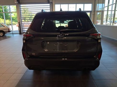 Used 2026 Subaru Forester Premium AWD/4WD image 5