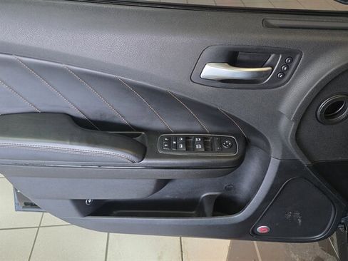 Used 2017 Dodge Charger R/T image 23