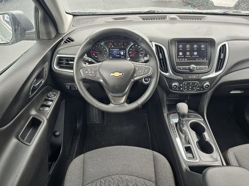 Used 2024 Chevrolet Equinox LT FWD image 14