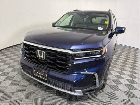 Used 2024 Honda Pilot Elite image 2