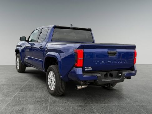 Certified 2025 Toyota Tacoma SR5 image 3