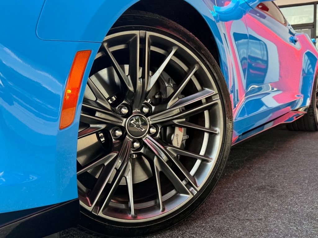 Used 2023 Chevrolet Camaro ZL1 RWD image 2