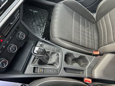 Certified 2023 Volkswagen Jetta Sport image 13