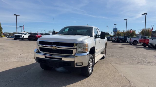 Used 2009 Chevrolet Silverado 2500 LTZ w/ Safety Package AWD/4WD image 4