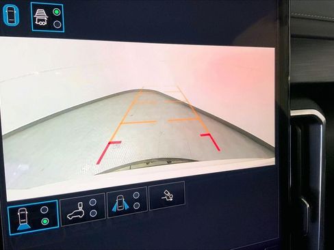 Used 2025 GMC Acadia Elevation FWD image 21